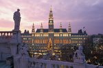 Vienna’s grand neo-Gothic Rathaus is decked out for the holidays. Photo credit: Österreich Werbung / Wiesenhofer
